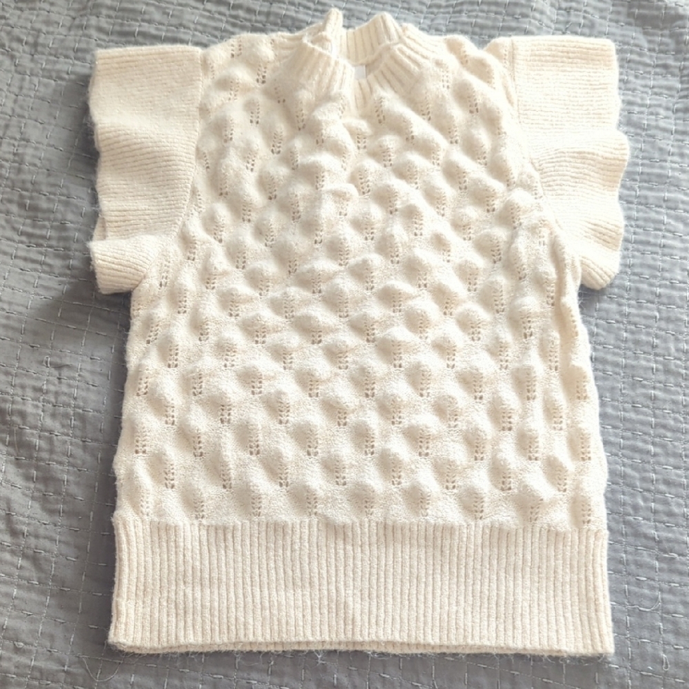 Ces Femme Ivory Textured Short Sleeve Sweater